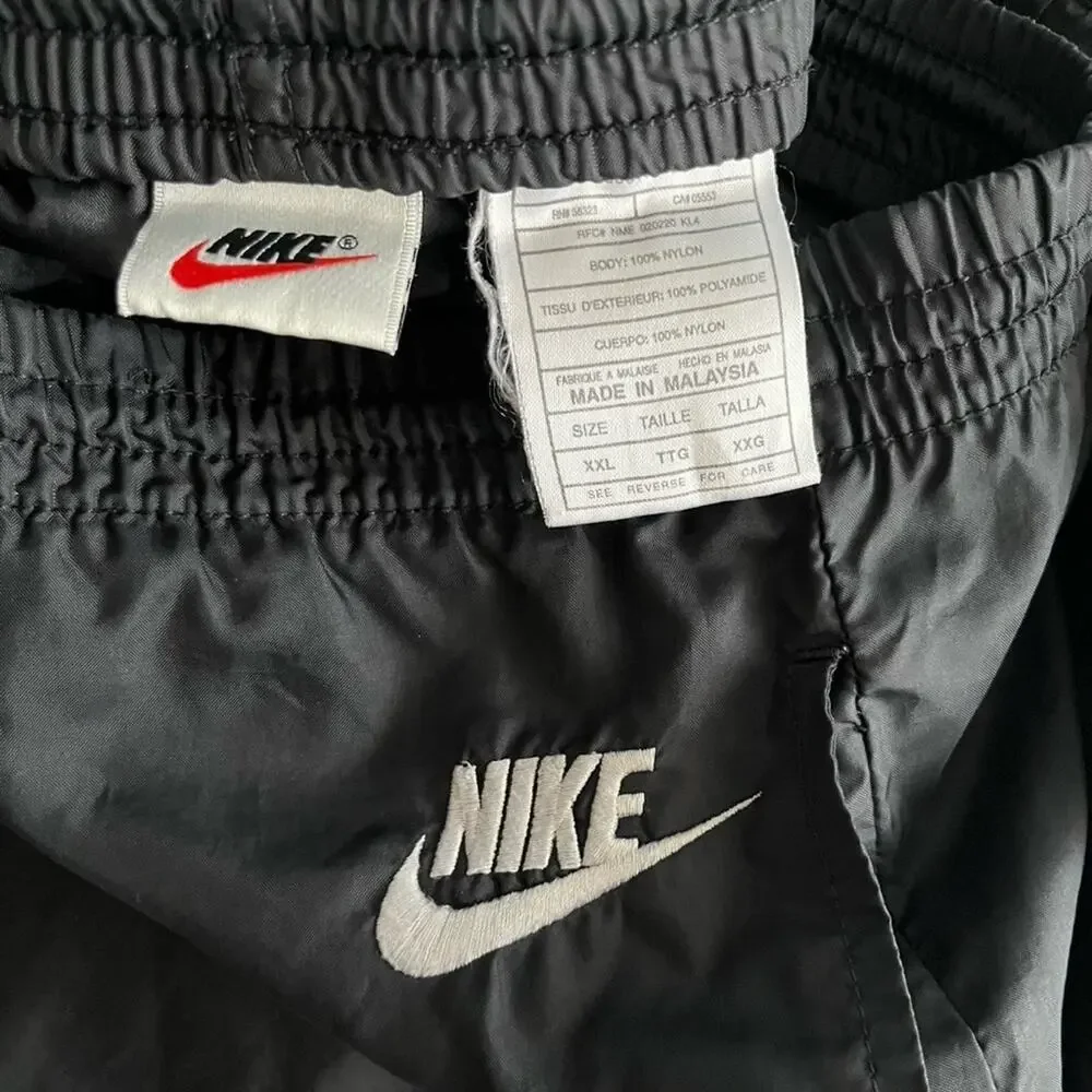 Vintage 90s Nike track pants retro streetwear sportswear sporty athletic outdoor